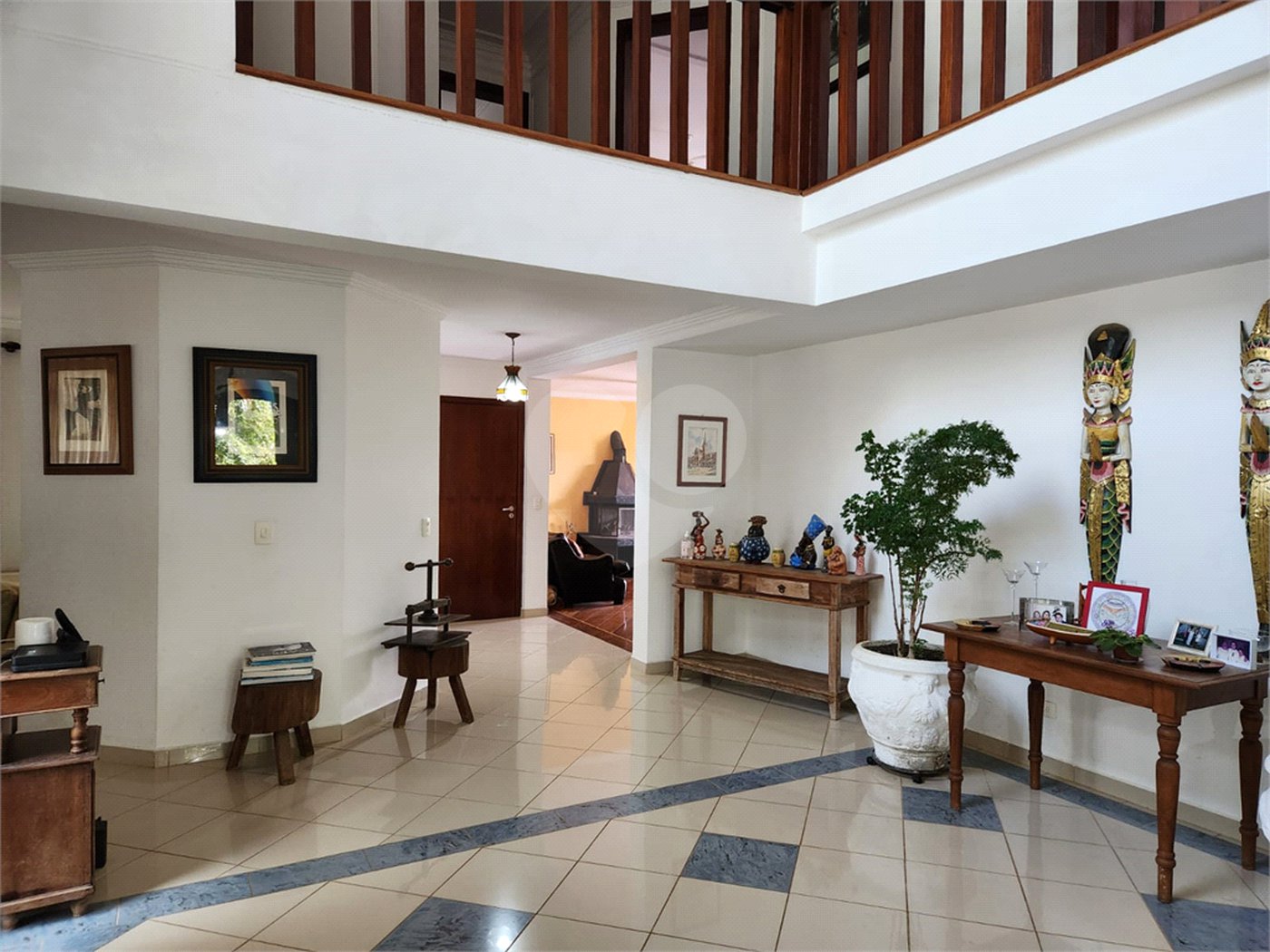 Casa à venda com 5 suítes no condomínio Suíça da Cantareira, Mairiporã - SP