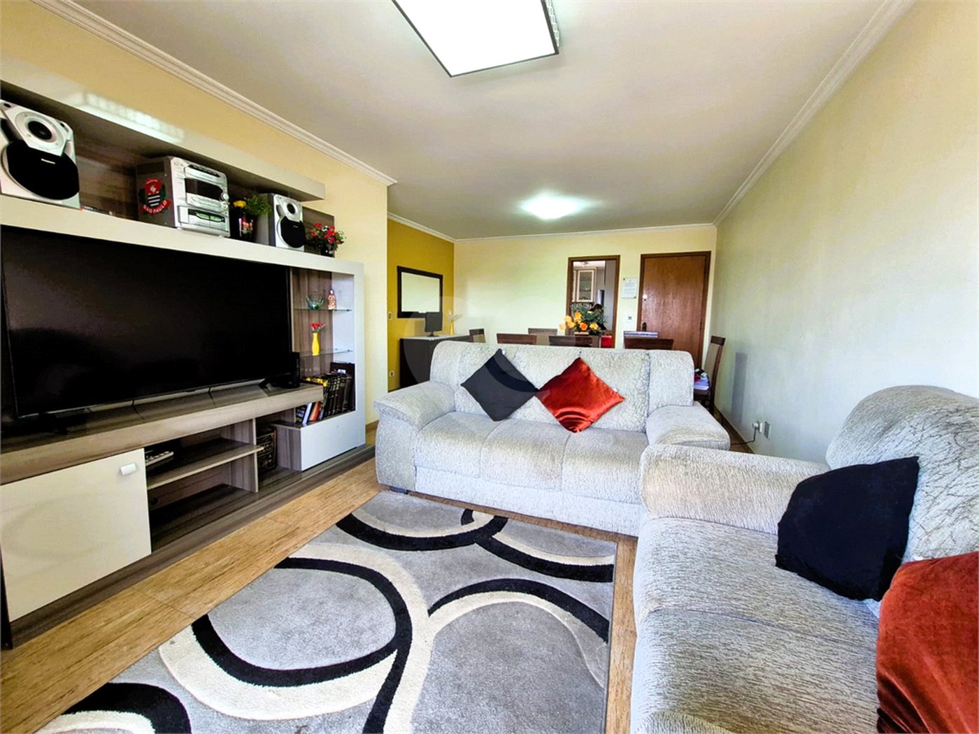 Apartamento à venda com 3 quartos, sendo 1 suíte, em Vila Polopoli, São Paulo, SP