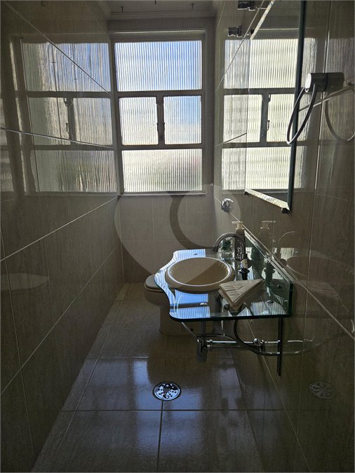 Apartamento à venda com 3 quartos, sendo 1 suíte,  em Itaim Bibi, São Paulo, SP