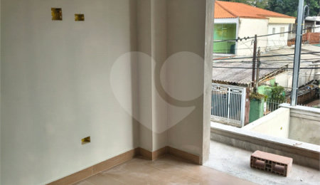 Casa à venda com 3 quartos, sendo 1 suíte,  em Parque Vitória, São Paulo, SP