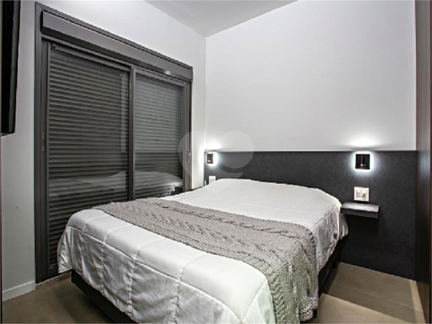Apartamento à venda com 2 quartos, sendo 1 suíte,  em Indianópolis, São Paulo, SP