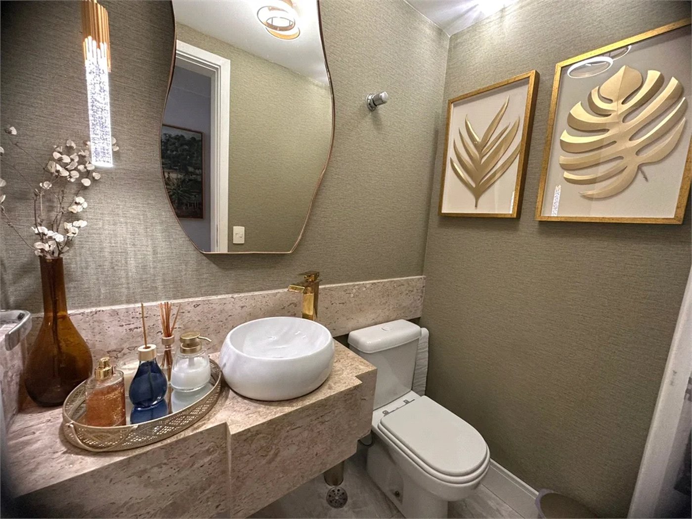 Apartamento à venda com 4 quartos, sendo 3 suítes,  em Paraíso do Morumbi, São Paulo, SP