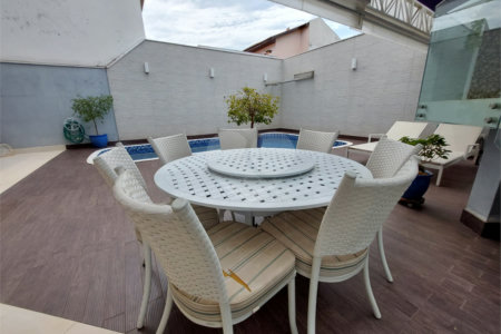 Casa à venda com 4 suítes no condomínio Granja Olga II, Sorocaba - SP