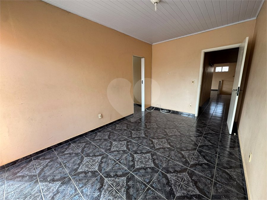 Casa à venda ou para alugar com 2 quartos, sendo 1 suíte, em Jardim Fogaça, Itapetininga, SP