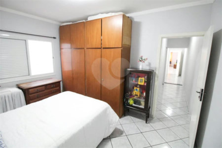 Casa à venda com 3 quartos, sendo 1 suíte, em Vila Regente Feijó, São Paulo, SP