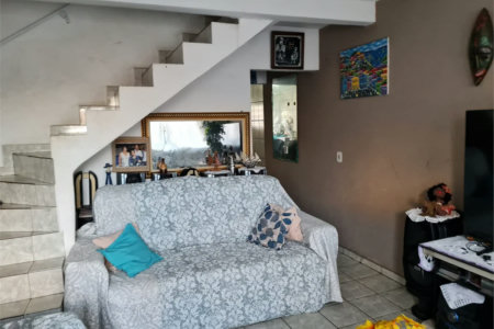 Casa à venda com 3 quartos em Jardim das Esmeraldas, São Paulo, SP