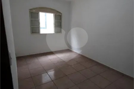 Casa à venda com 3 quartos, sendo 2 suítes,  em Conjunto Residencial Trinta e Um de Março, São José dos Campos, SP