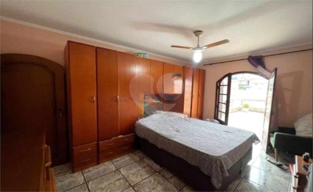 Sobrado à venda com 3 quartos, sendo 1 suíte, em Tremembé, São Paulo, SP