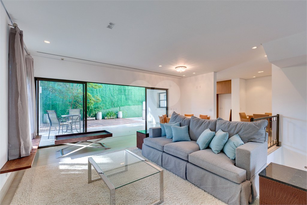 Casa à venda ou para alugar com 4 suítes no condomínio Residencial Vista 908, São Paulo - SP