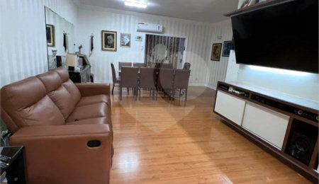 Apartamento à venda com 3 quartos, sendo 1 suíte, em Santa Cecília, São Paulo, SP