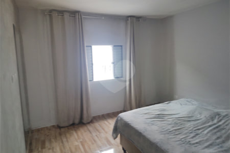 Casa Térrea à venda com 2 quartos, sendo 1 suíte,  em Atibaia Jardim, Atibaia, SP