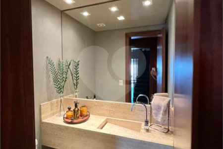 Apartamento à venda com 3 quartos, sendo 2 suítes, em Cerqueira César, São Paulo, SP