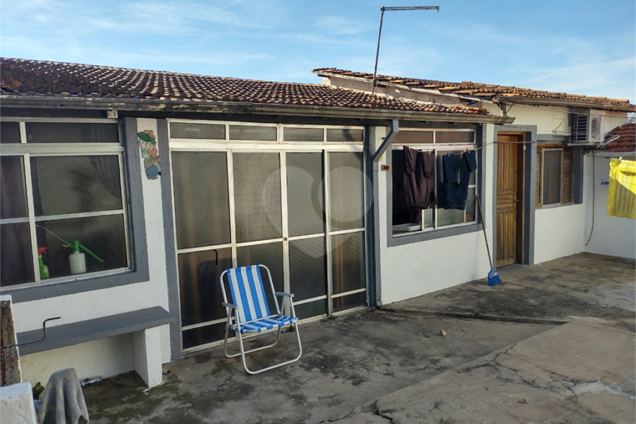 Sobrado à venda com 3 quartos em Tremembé, São Paulo, SP
