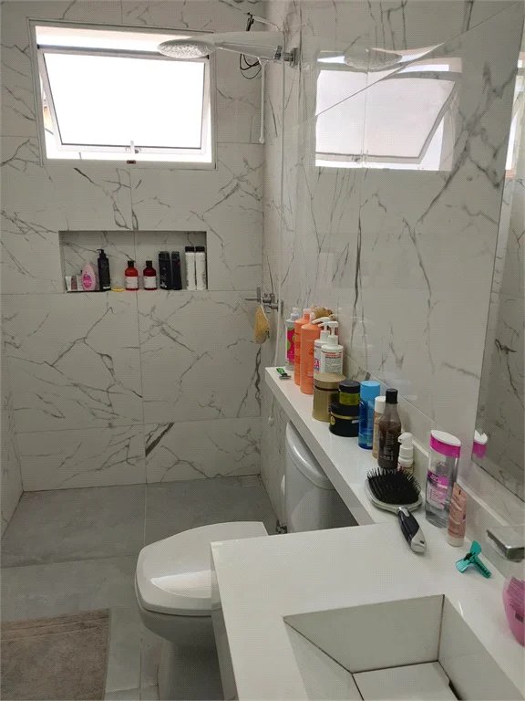 Casa à venda com 5 quartos, sendo 2 suítes,  em Jardim Bonfiglioli, São Paulo, SP