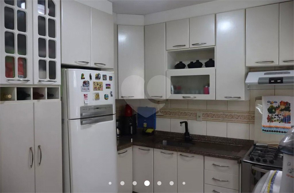 Casa à venda com 4 quartos, sendo 3 suítes,  em Vila Rosália, Guarulhos, SP