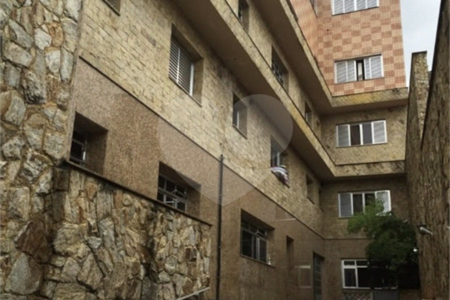 Sobrado à venda com 9 quartos, sendo 4 suítes,  em Vila Maria Alta, São Paulo, SP