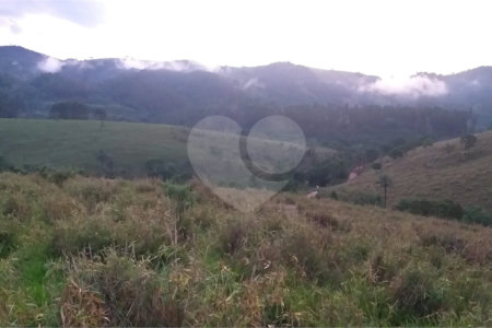 Sítio à venda no Centro, Monte Sião, MG