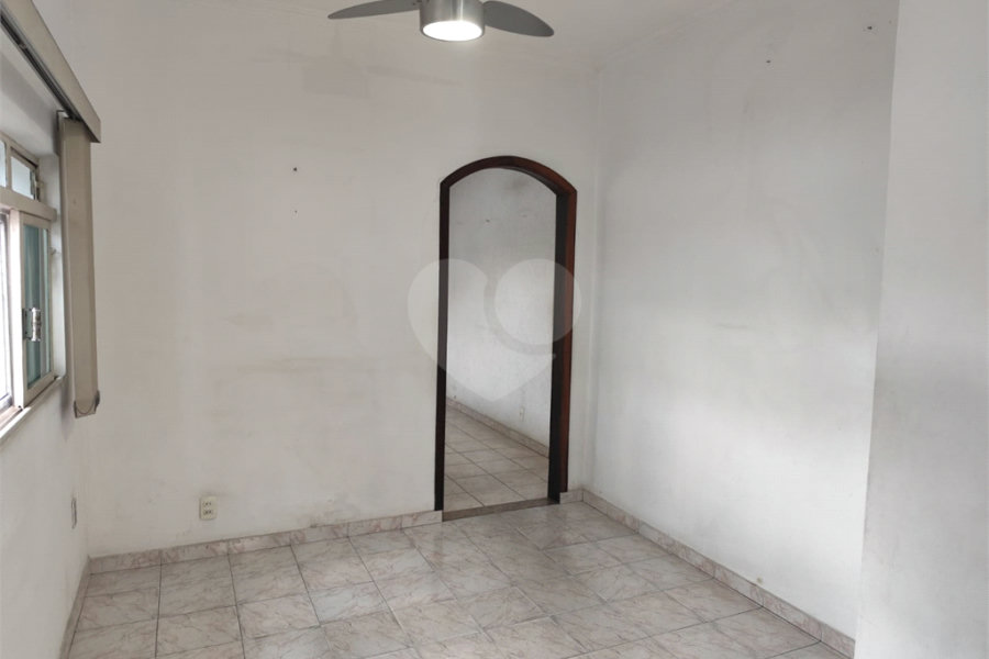 Sobrado à venda com 2 quartos em Vila Nivi, São Paulo, SP