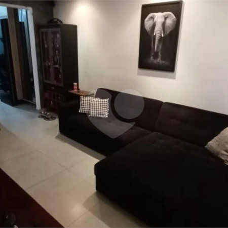 Casa à venda com 3 quartos, sendo 1 suíte, no condomínio Jardim das Palmas, São Paulo - SP