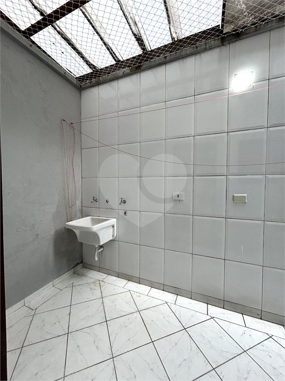 Casa para alugar com 2 quartos, sendo 1 suíte, no condomínio Terra Nostra III, São Paulo - SP