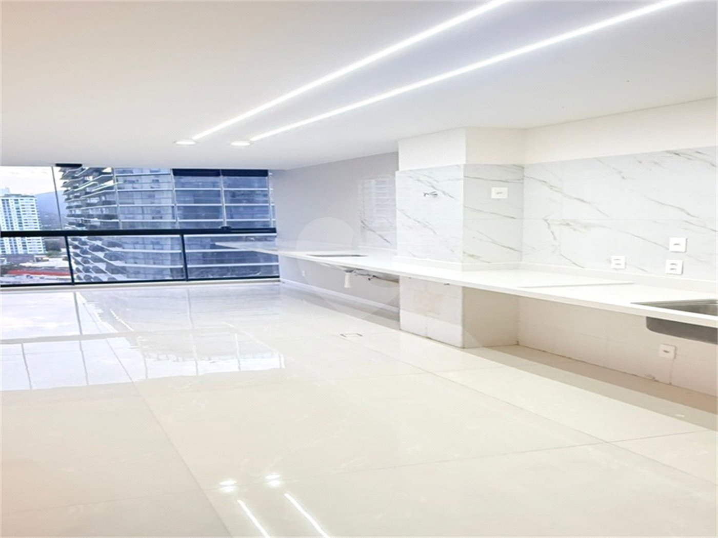 Apartamento à venda com 3 quartos, sendo 1 suíte,  em Recreio dos Bandeirantes, Rio de Janeiro, RJ