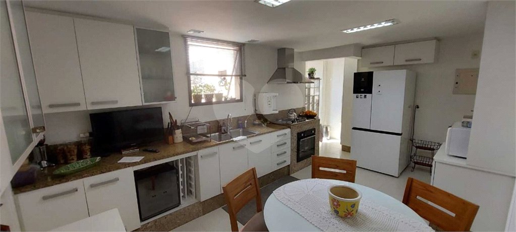 Apartamento à venda com 4 quartos, sendo 1 suíte,  em Tijuca, Rio de Janeiro, RJ