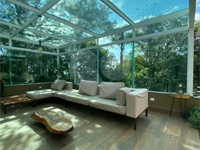 Casa à venda com 3 suítes no condomínio Parque Itatiaia, Mairiporã - SP