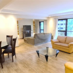 Apartamento para venda e locação de 130m² no Jardim Paulista com 2 suítes e 2 vagas.