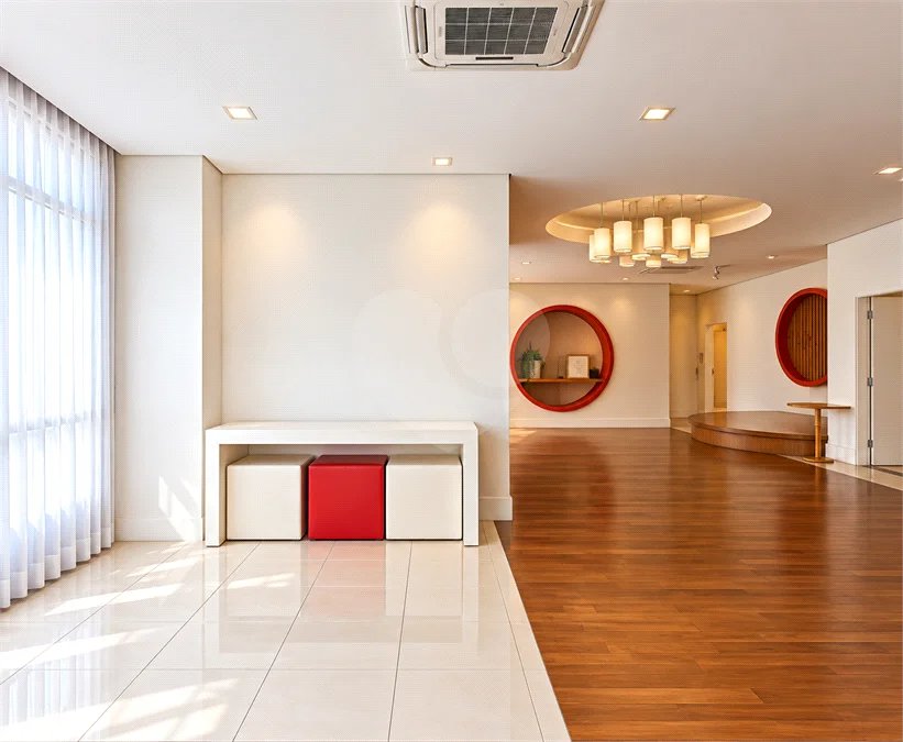 Apartamento de 106 m² no Auge Home Resort, porteira fechada, com 3 dormitórios, 1 suíte, varanda gourmet, 2 vagas, depósito e lazer completo.