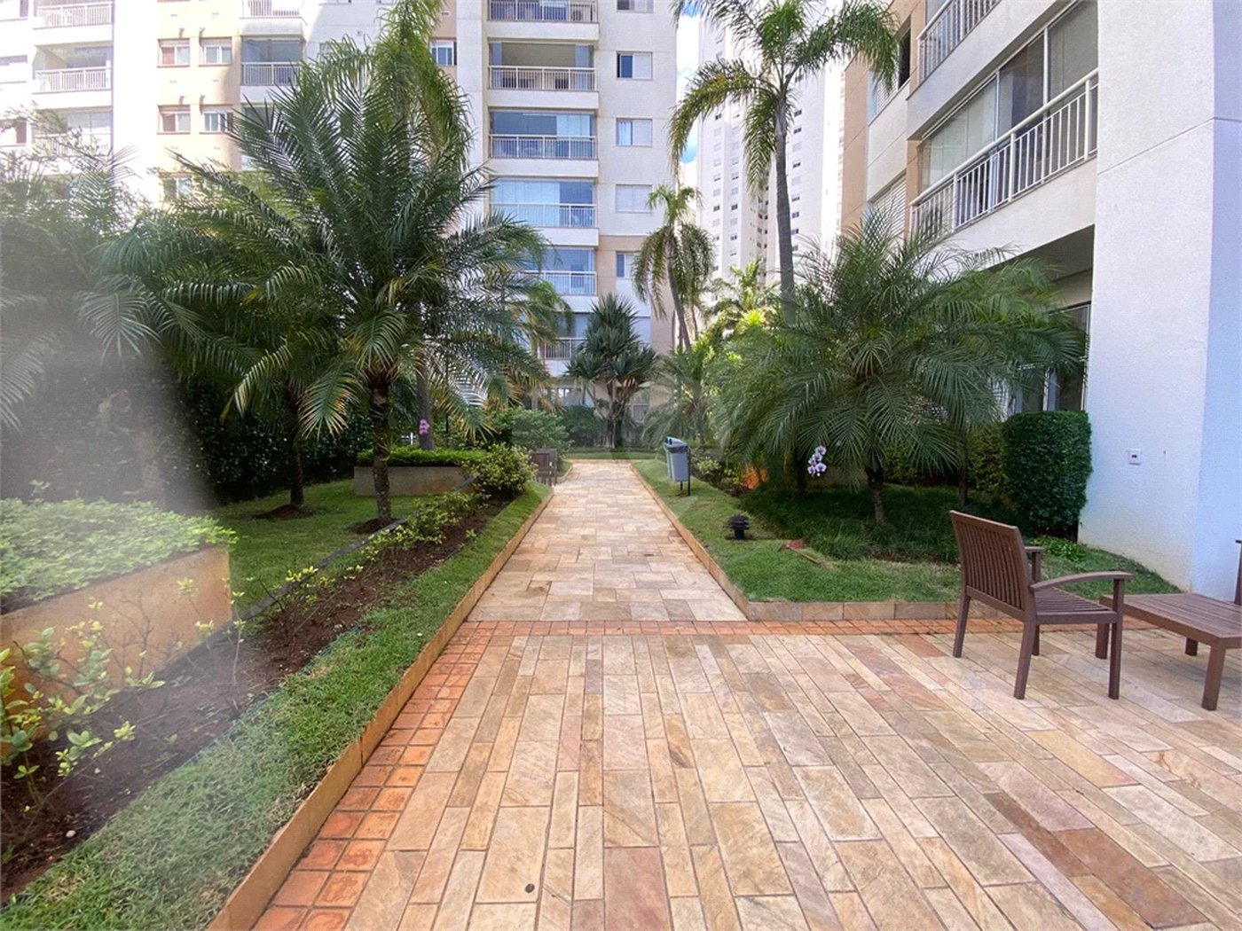 APARTAMENTO A VENDA NA VILA LEOPOLDINA COM 03 DORM 1 SUITE E 2 VAGAS DE GARAGEM