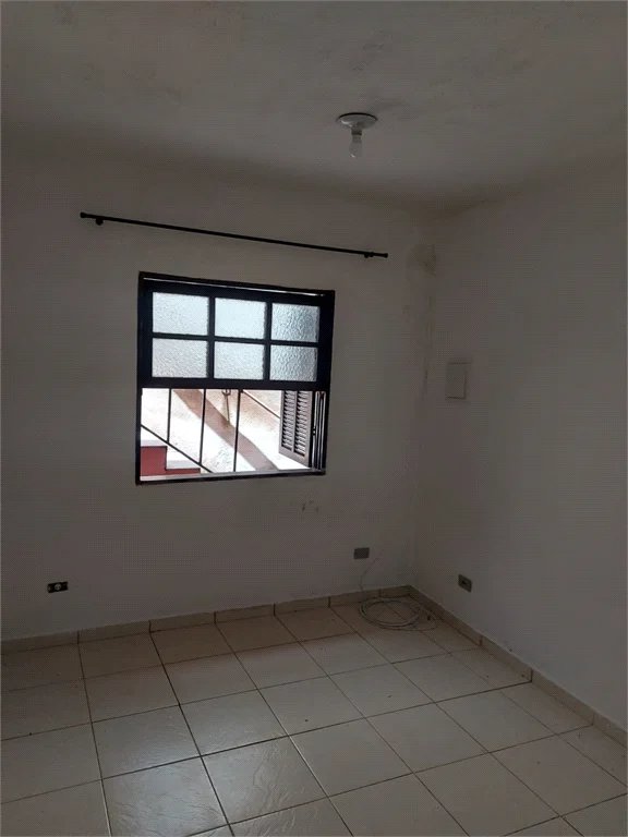 Casa à venda com 4 quartos, sendo 1 suíte, em Vila Pirajussara, São Paulo, SP