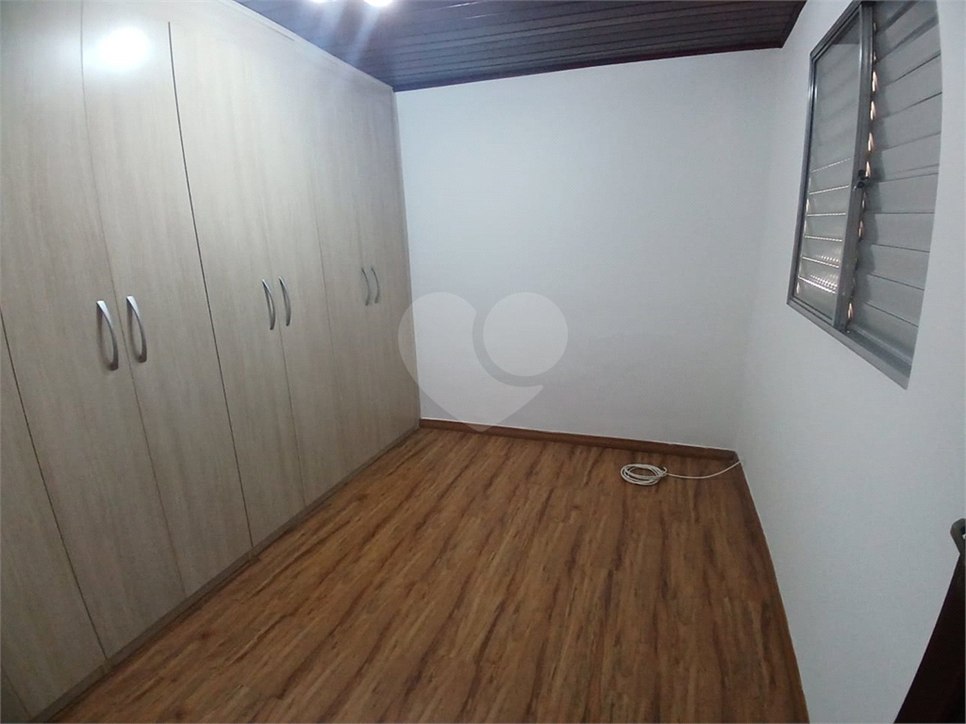 Casa à venda com 4 quartos, sendo 2 suítes, em Vila Gustavo, São Paulo, SP