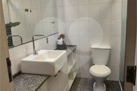 Casa à venda com 3 quartos, sendo 1 suíte, no condomínio Townhouse Village Morumbi, São Paulo - SP