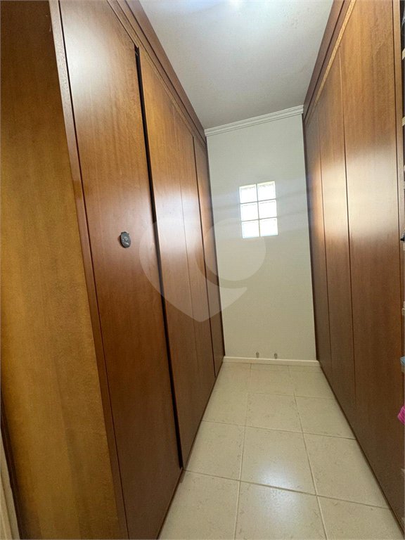 Casa à venda com 3 quartos, sendo 1 suíte, no condomínio Residencial Grape Village, Vinhedo - SP