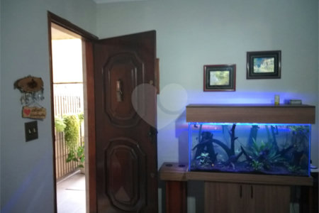 Sobrado à venda com 3 quartos, sendo 1 suíte, em Vila Constança, São Paulo, SP