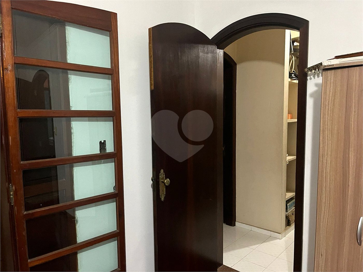 Casa à venda com 3 quartos, sendo 1 suíte,  em Jardim Astro, Sorocaba, SP