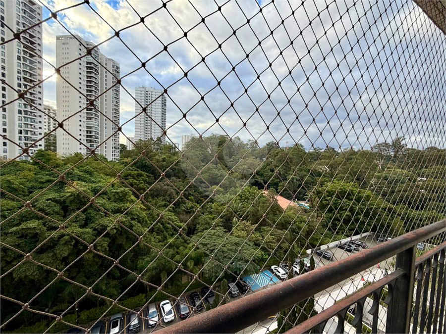 Apartamento à venda com 4 suítes em Jardim Marajoara, São Paulo, SP