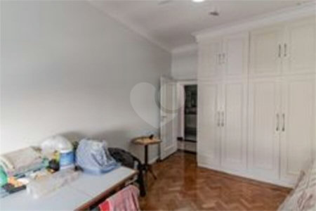 Apartamento à venda com 5 quartos, sendo 1 suíte,  em Copacabana, Rio de Janeiro, RJ