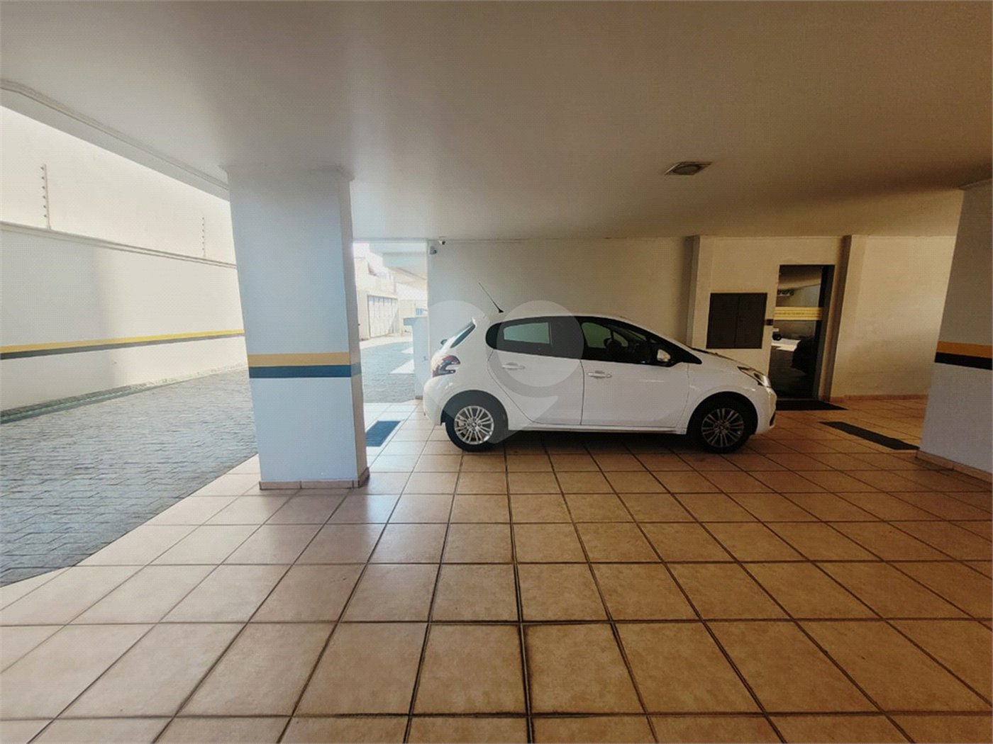 Apartamento à venda com 3 quartos, sendo 1 suíte,  no Centro, Indaiatuba, SP