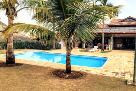 Casa à venda ou para alugar com 5 quartos, sendo 4 suítes, no condomínio Moradas São Luiz, Salto - SP