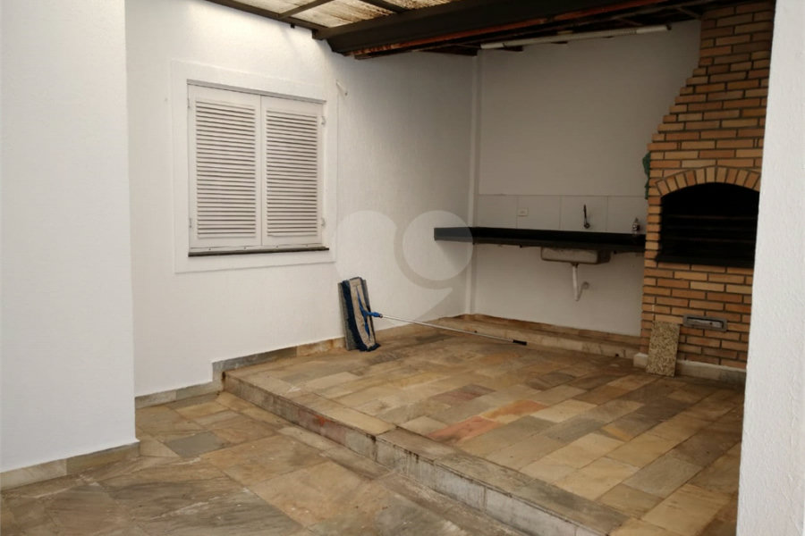 Sobrado à venda com 5 suítes em Santana, São Paulo, SP