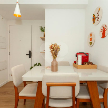 Apartamento à venda com 2 quartos em Vila Constança, São Paulo, SP