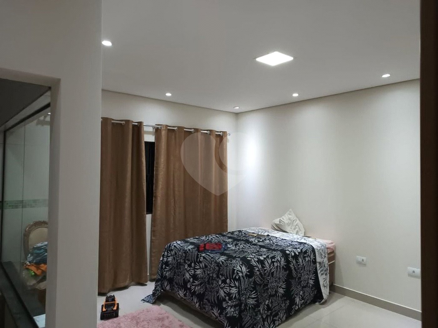 Casa à venda com 3 quartos, sendo 1 suíte, em Jardim Panorama, Salto, SP