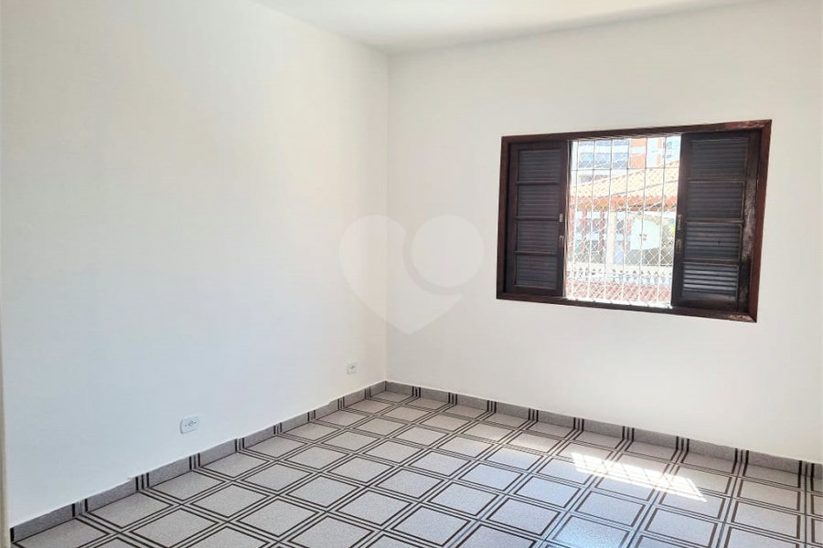 Casa à venda com 3 quartos, sendo 1 suíte, em Santana, São Paulo, SP