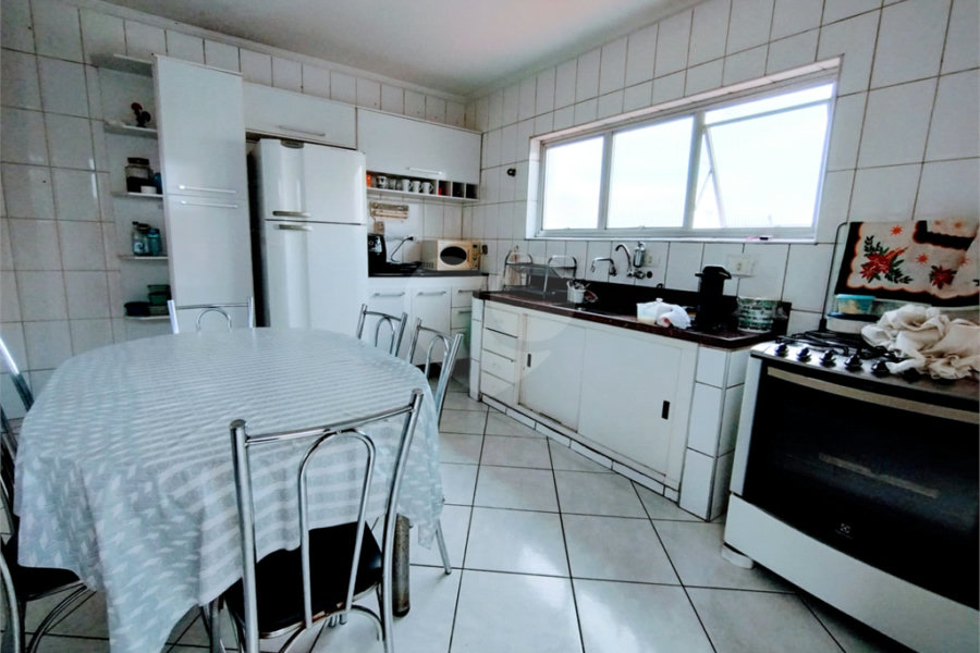 Casa à venda com 4 quartos, sendo 1 suíte, em Vila Guilherme, São Paulo, SP