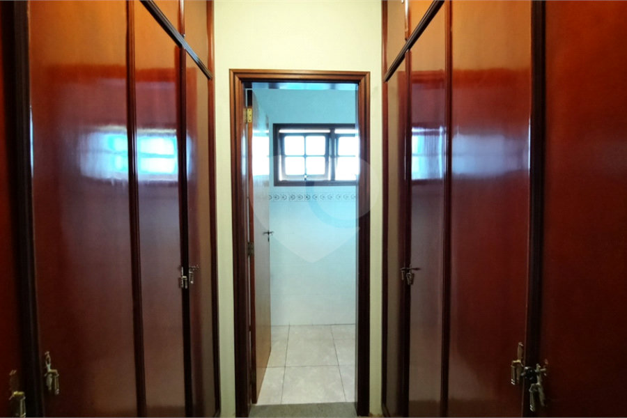 Sobrado à venda com 4 quartos, sendo 1 suíte, em Barro Branco (zona Norte), São Paulo, SP