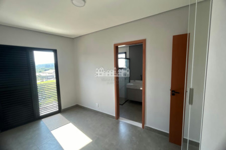 Apartamento à venda com 3 quartos, sendo 1 suíte, no centro de Atibaia - SP