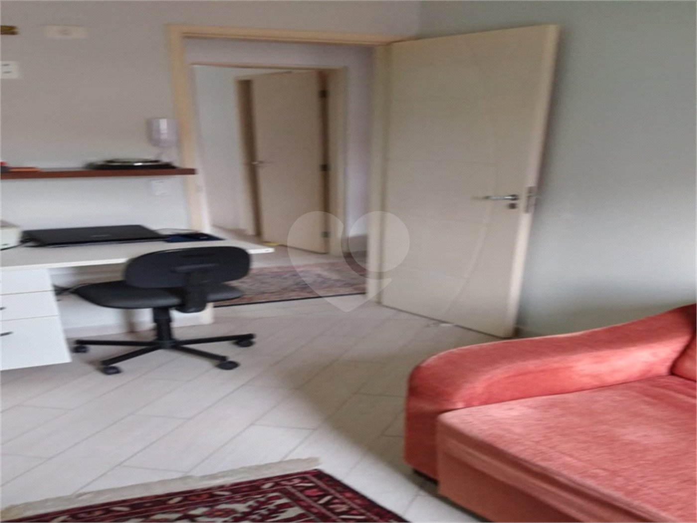 Casa à venda com 3 quartos, sendo 2 suítes, no condomínio Villa's Residencial, São Paulo - SP