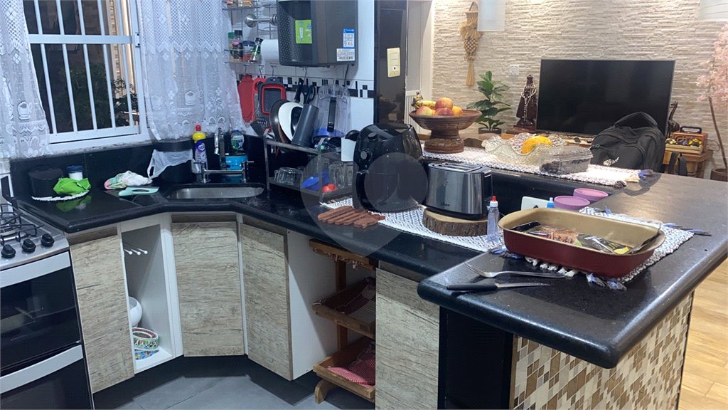 Sobrado à venda com 2 quartos, sendo 1 suíte, em Vila Guilherme, São Paulo, SP