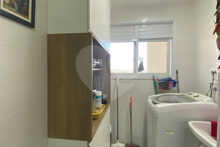 Apartamento à venda com 2 quartos, sendo 1 suíte,  em Jardim Califórnia, Jacareí, SP